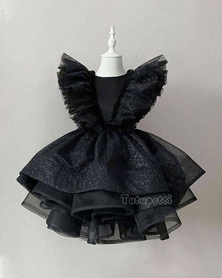vay-du-tiec-halloween-cho-be-gai-03