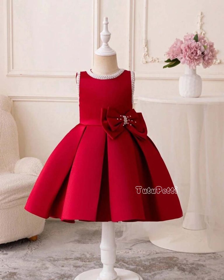 Đầm Công Chúa đỏ viền ngọc trai