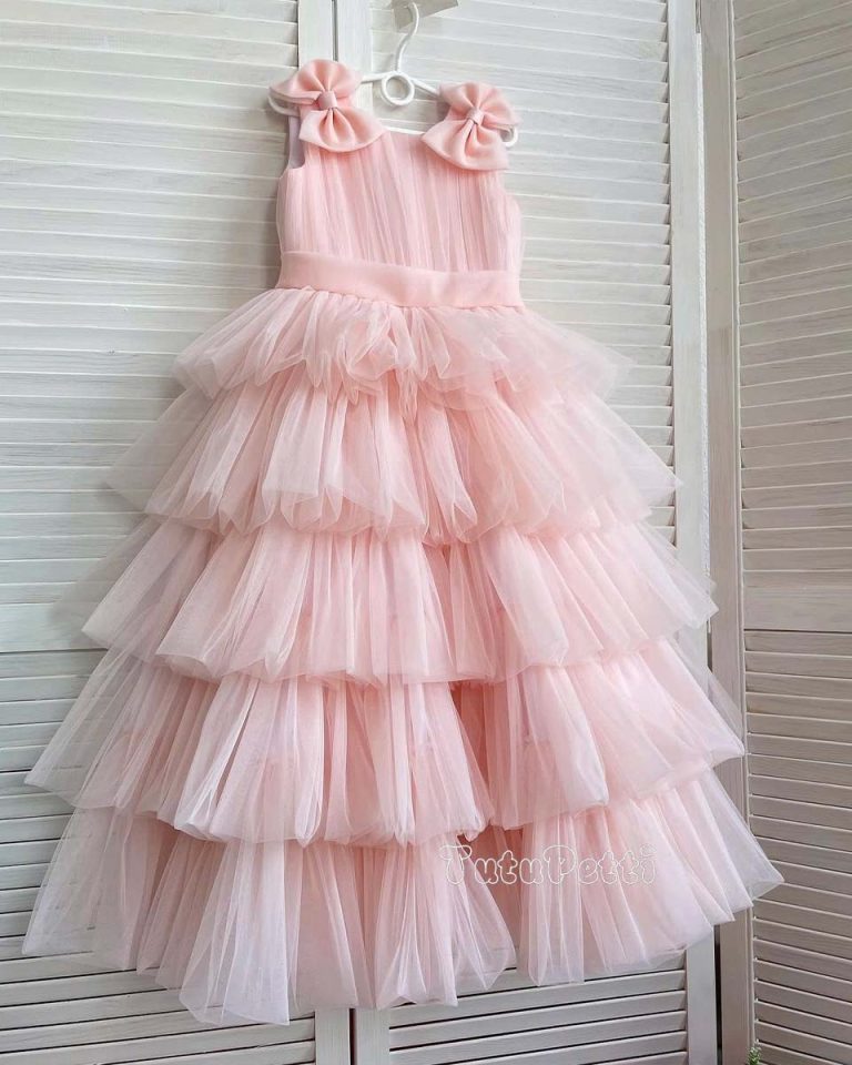 Đầm công chúa nhiều tầng
