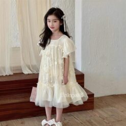 Đầm Tiểu Thư Suông Đính Hoa Kem