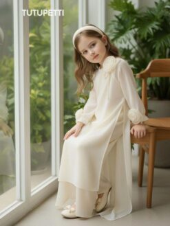 Áo Dài Cách Tân Đính Hoa Dễ Thương Cho Bé Gái 18 575107346 1207182541521162 9174398181308351097 n 1