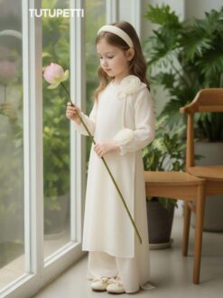 Áo Dài Cách Tân Đính Hoa Dễ Thương Cho Bé Gái 19 576322527 1207182478187835 5398834184150356501 n 1