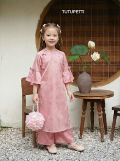 Áo Dài Cách Tân Tay Loe Điệu Đà Cho Bé 7 611951655 1254236533482429 9192360742964182602 n 1